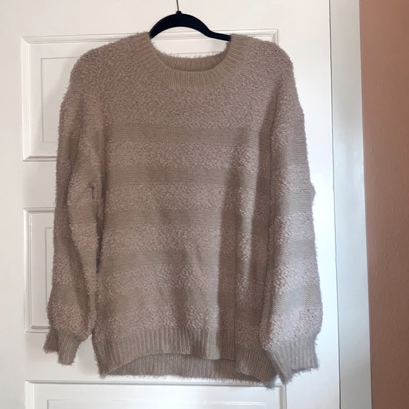 Lulus Sweaters - Lulus crew neck sweater